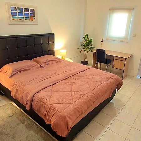 Hustay Guest House - Canggu Esterno foto