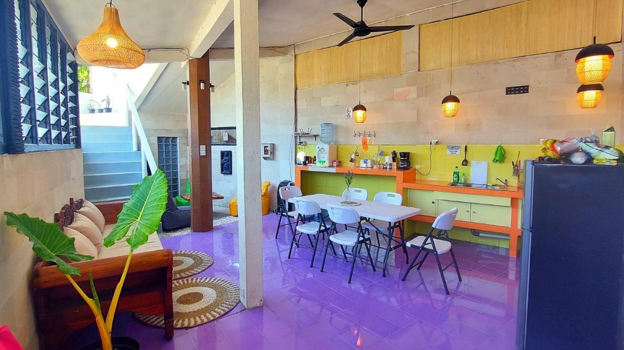 Hustay Guest House - Canggu Esterno foto