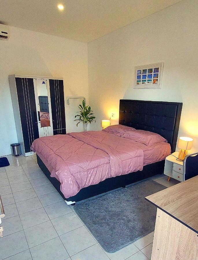 Hustay Guest House - Canggu Esterno foto