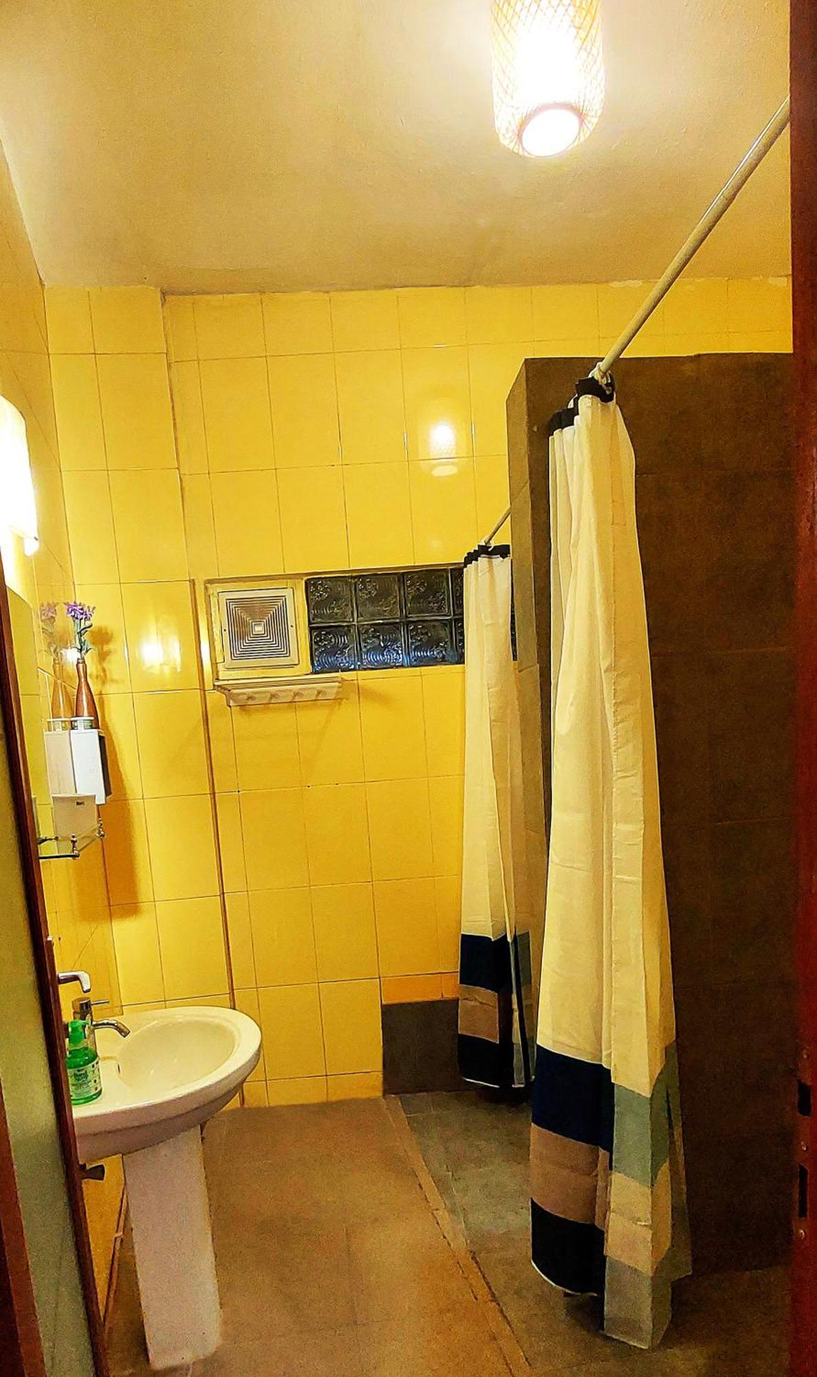 Hustay Guest House - Canggu Esterno foto