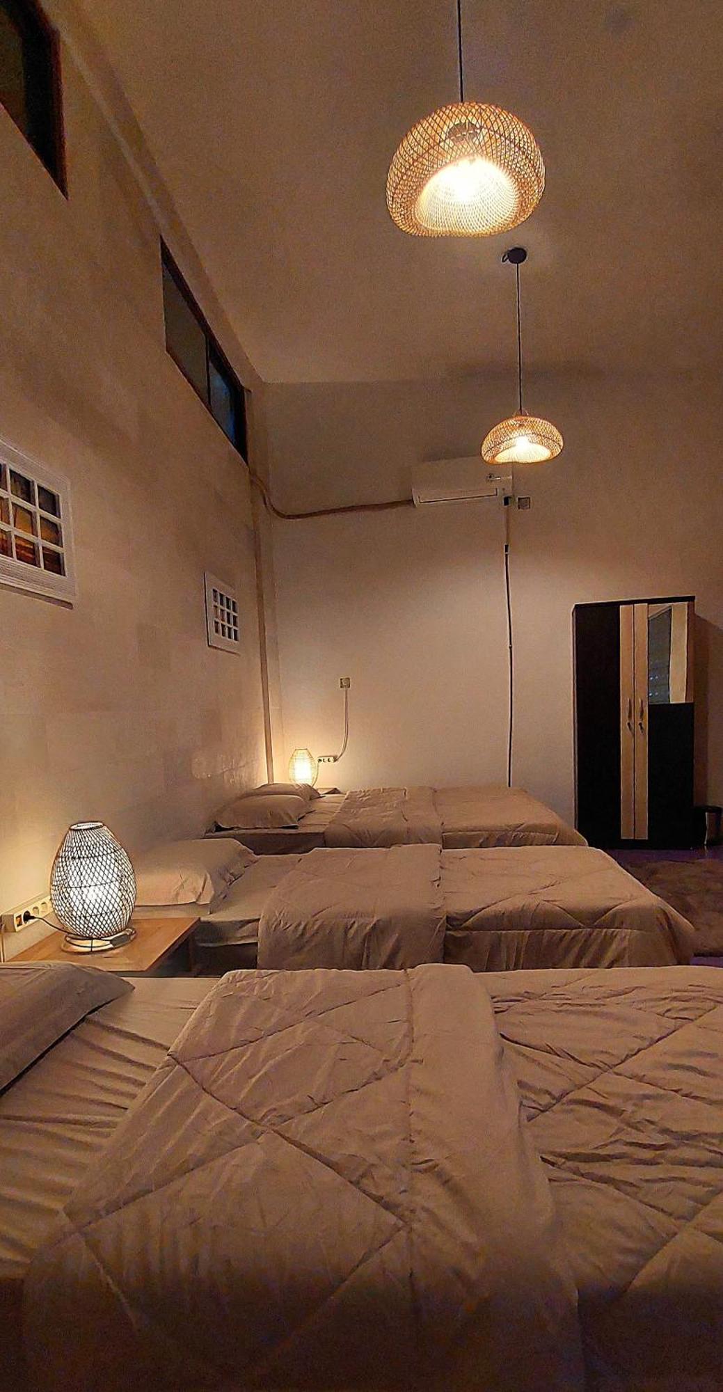 Hustay Guest House - Canggu Esterno foto