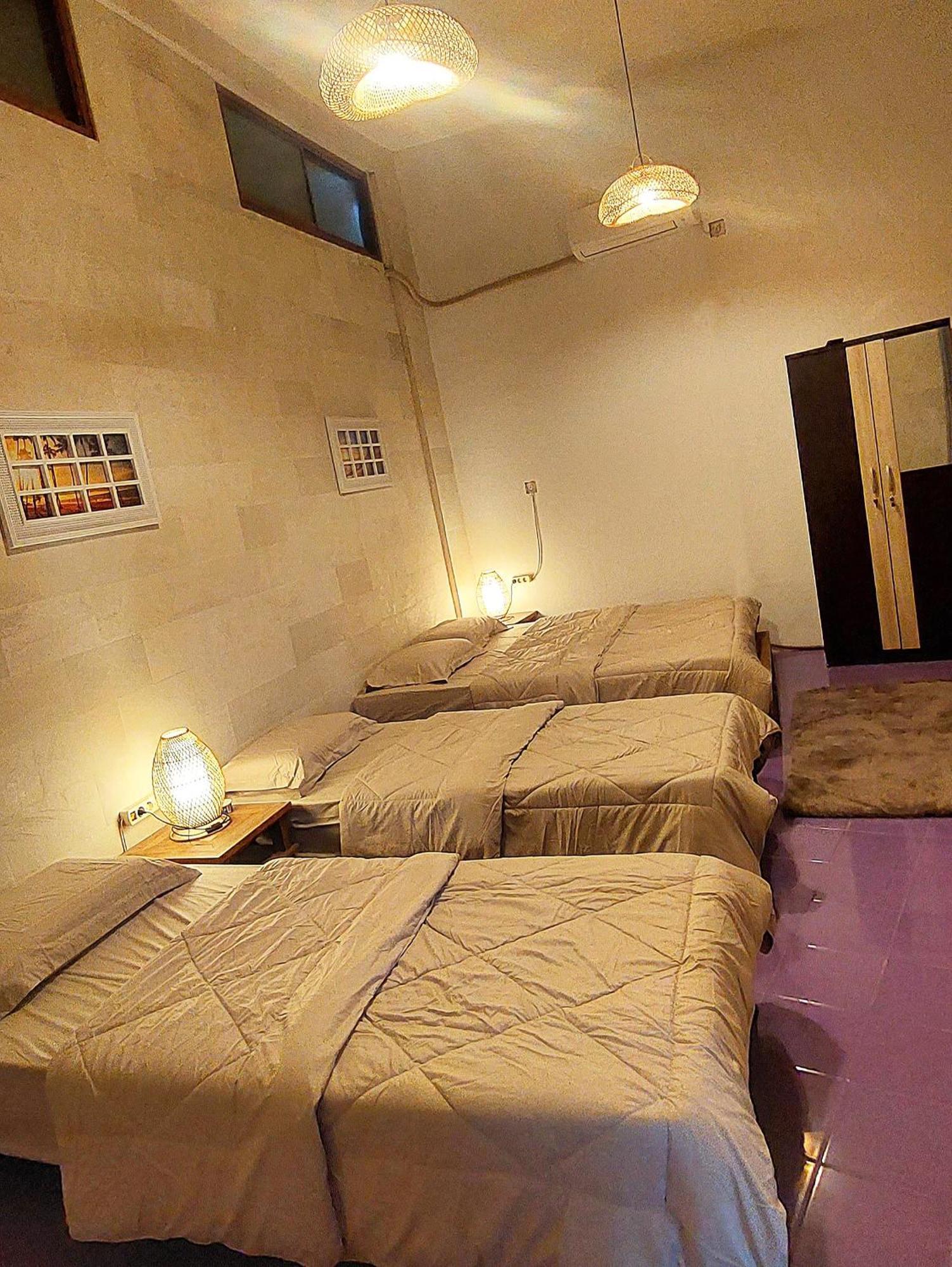 Hustay Guest House - Canggu Esterno foto